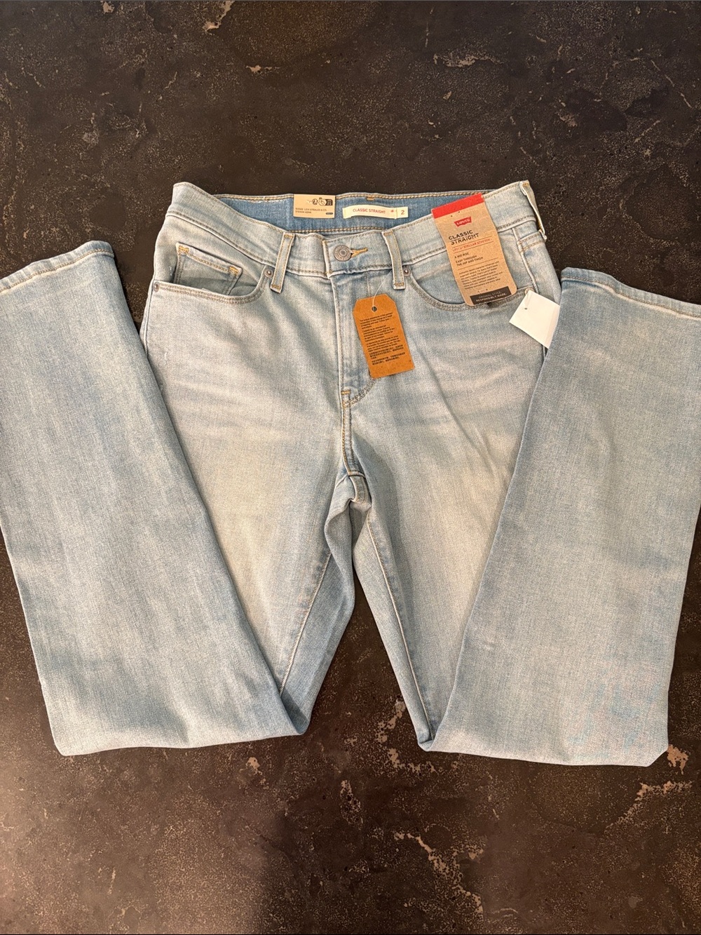 Levi’s Classic Straight Jeans – Size 2 – New